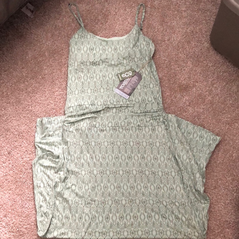 Toad & Co maxi dress- new with tags.